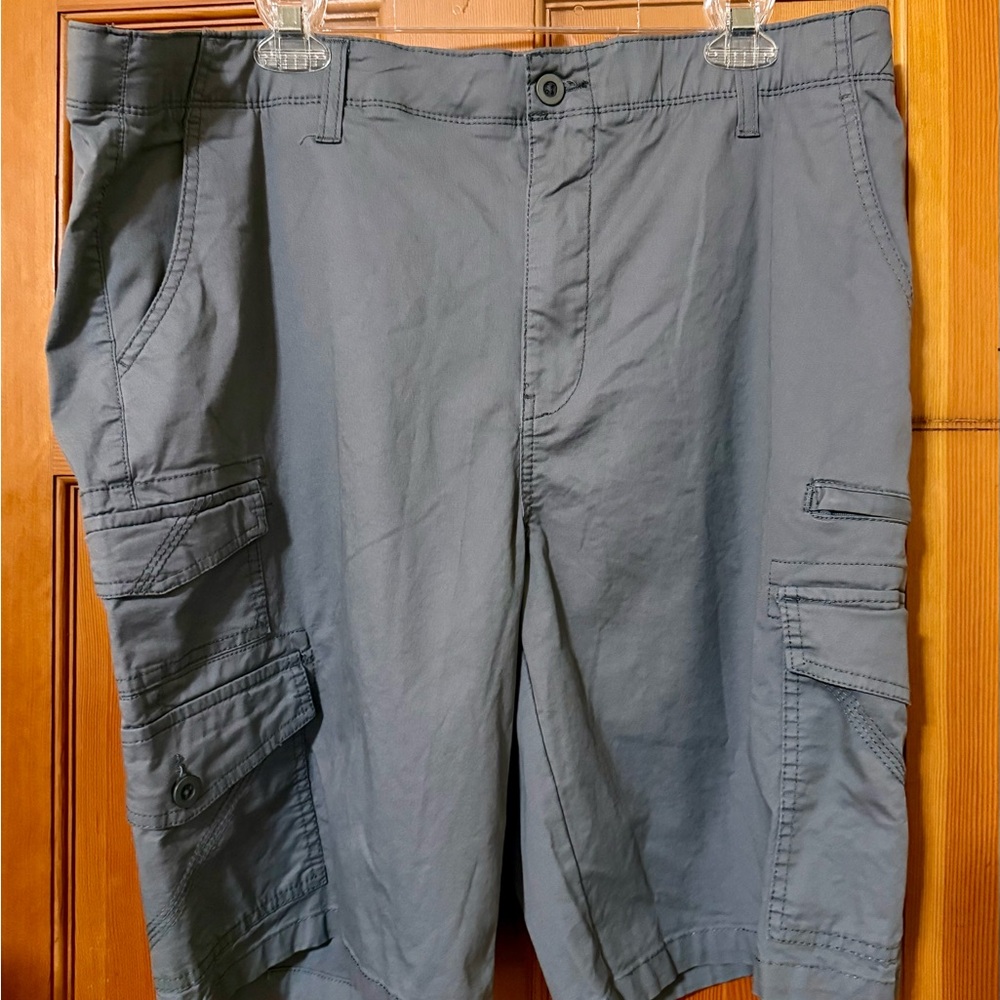 Iron Co Gray Cargo Men Shorts